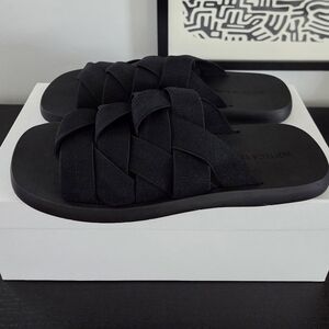 Bottega Veneta Mens Plat Mule